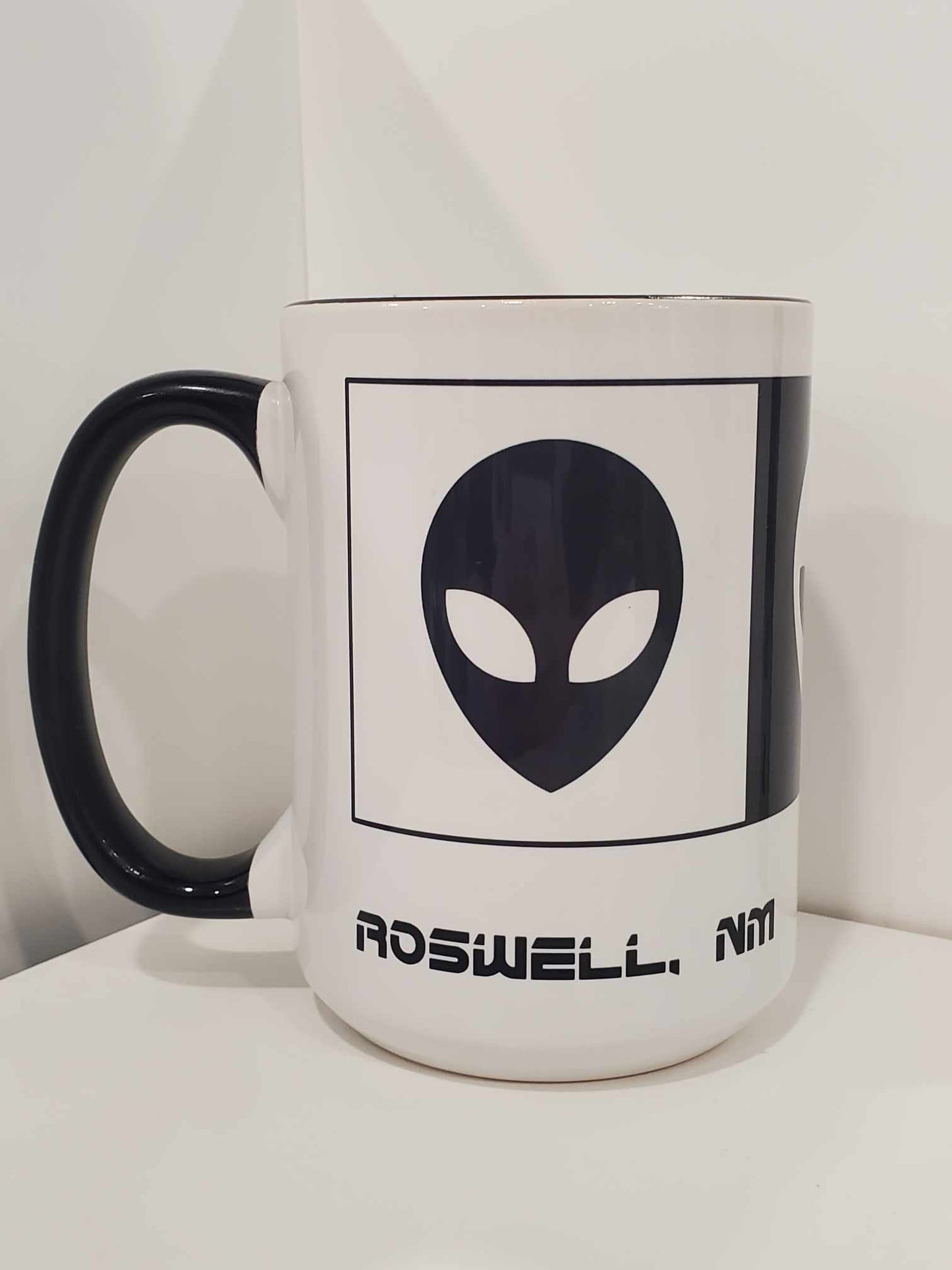 Tri-Alien Roswell, NM 15oz Coffee Mug Black